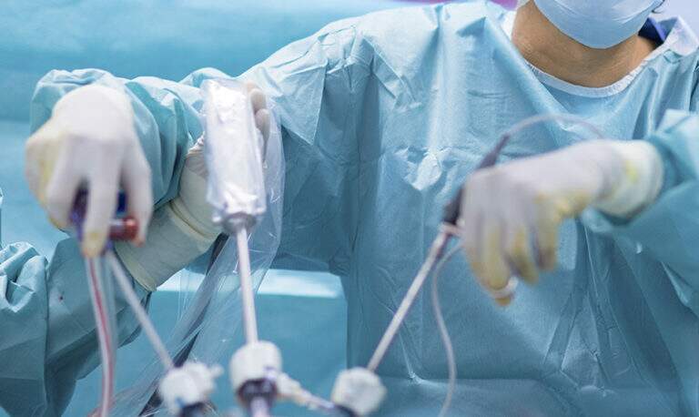 Cirurgia endoscópica na coluna pode reduzir o tempo de recuperação?
